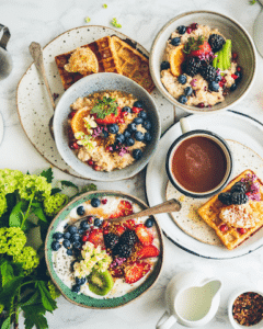 Thumbnail 5 popular breakfast recipes that age you faster and that you should avoid.